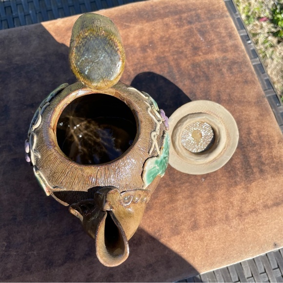 One Of A Kind Asian TEA POT- Grapes on The Vine- Hand Crafted- SIGNED - Picture 4 of 8